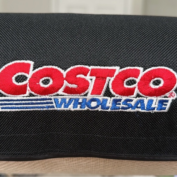 NWOT Costco Packable Outdoor Picnic Blanket Tan Black Red Plaid Nova Check - Picture 9 of 9